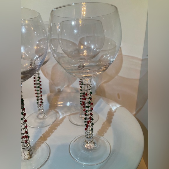 Set of 4 Lenox Festive Balloon Glasses with beads on stems - Picture 4 of 13
